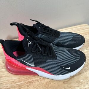 Nike Air Max 270 Youth/Women’s Sneakers